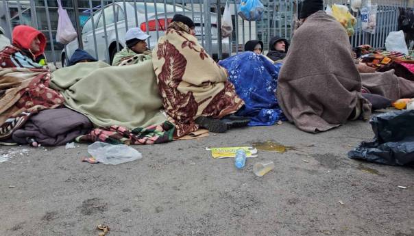 Rudari proveli noć pred zgradom Vlade, odbijaju pregovore