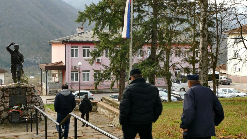 Rudo: Zatvorena jedina banka, građani ogorčeni