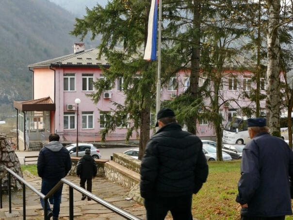 Rudo: Zatvorena jedina banka, građani ogorčeni