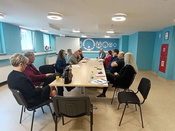 Rukovodstvo bazena na Otoci s predstavnicima vlasti o problemima djece sa invaliditetom