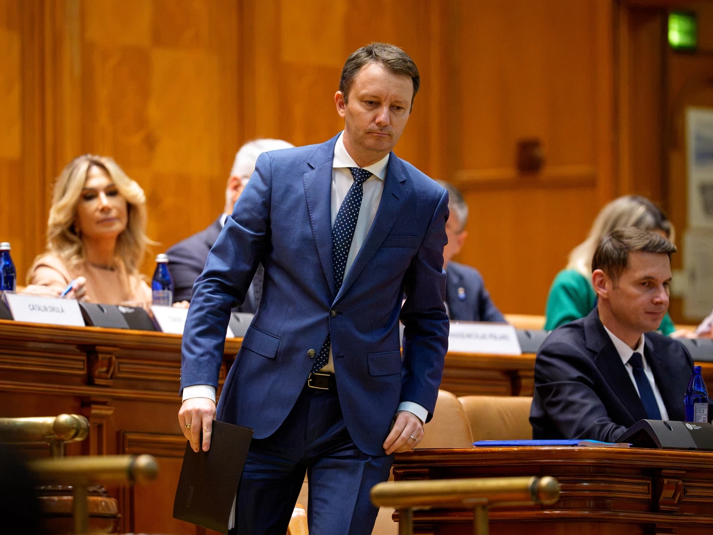 Rumunski parlament odbio vladu Siegfrieda Muresana, nije osvojila potrebnu većinu