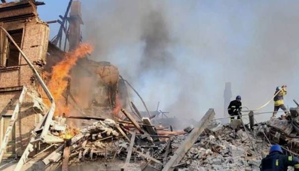 Rusi bombardirali školu u Luhansku