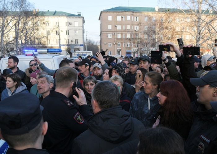 Rusi na protestima: Zahtijevaju odštetu zbog posljedica poplava u Orenburškoj oblasti