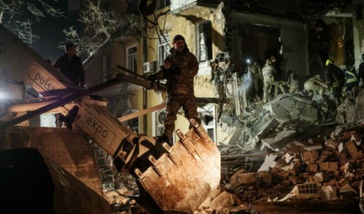 Rusi napadaju Ukrajince termitnom kišom koja topi ljudsko meso i beton