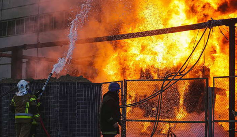 Rusi pogodili termoelektranu na zapadu Ukrajine