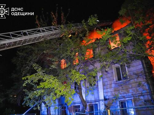 Rusi razorili Odesu: Ima mrtvih, škola i zgrade u plamenu