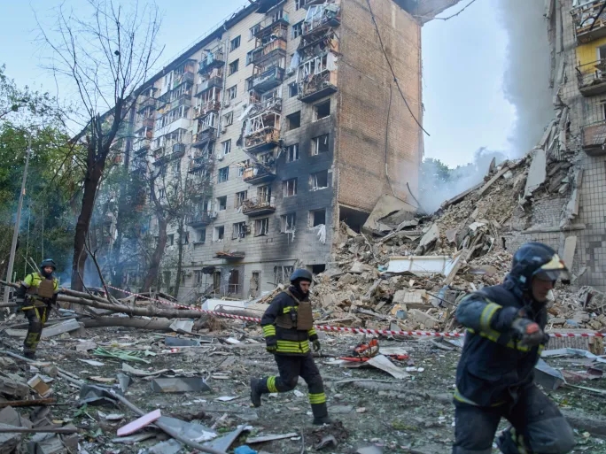 Rusija bombardovala Kijev nakon što je odbila mirovni plan