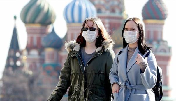 Rusija otvara industrijske pogone i gradilišta zbog stabilne stope zaraze