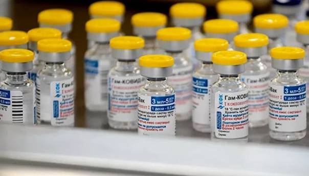 Rusija počela testiranje vakcine Sputnjik Lajt