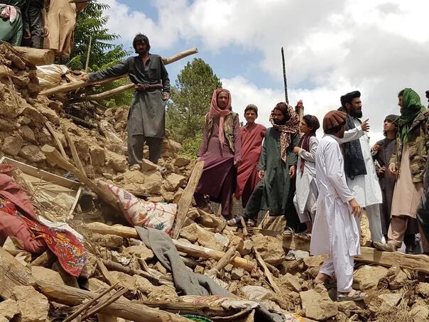 Rusija poslala humanitarnu pomoć Afganistanu nakon razornog zemljotresa
