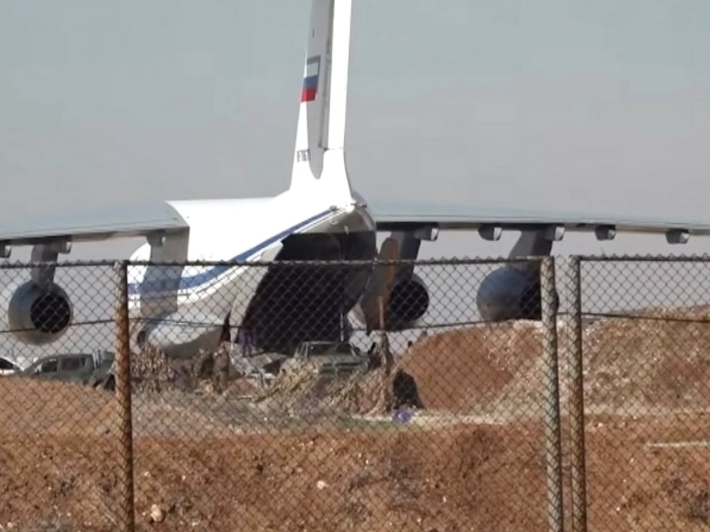 Rusija povlači snage s aerodroma na sjeveroistoku Sirije