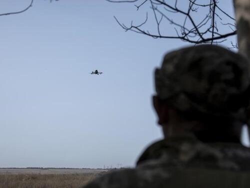 Rusija tvrdi: Oborili smo 65 dronova koji su letjeli prema Moskvi