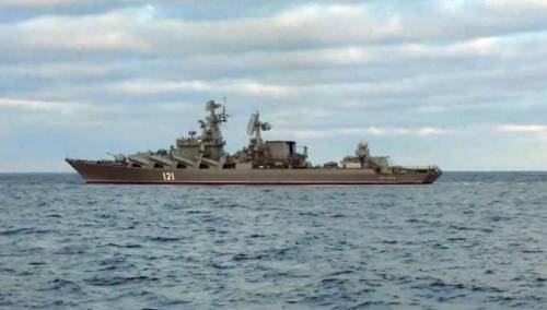 Rusija u Crnom moru ima 18 brodova, uključujući i nosač raketa