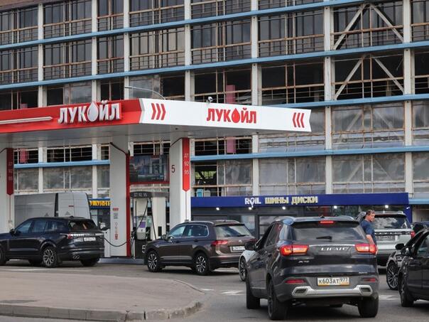 Rusiju trese nestašica goriva: Benzin dostupan na manje od trećine pumpi