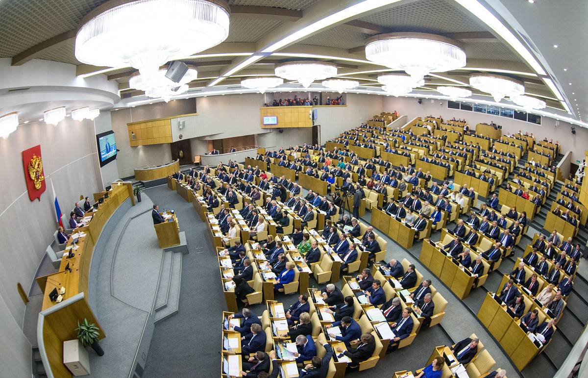 Ruska Duma odobrila nacrt zakona o zabrani reklamiranja publikacija od 'stranih agenata'