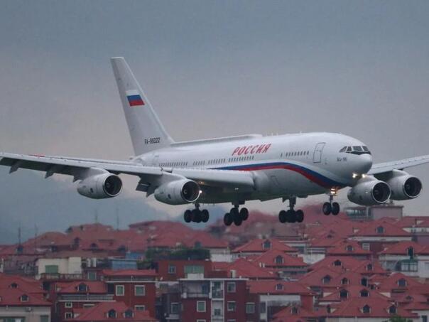 Ruska ministrica nije došla na Papinu inauguraciju, avion se okrenuo i vratio u Moskvu