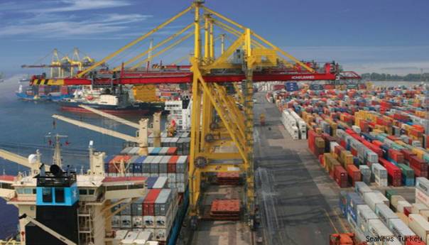 Ruska pomorska trgovina se prepolovila od invazije na Ukrajinu