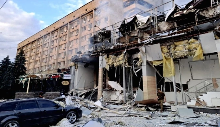 Ruske rakete pogodile restoran u Kramatorsku, najmanje troje mrtvih