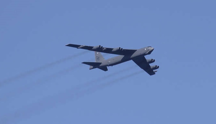 Ruski avioni presreli bombarder SAD-a na nesiguran način