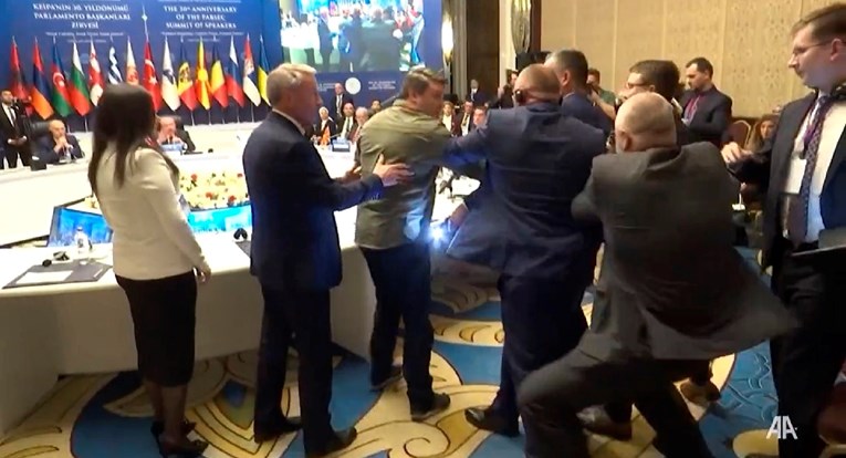 Ruski i ukrajinski političari se potukli na summitu