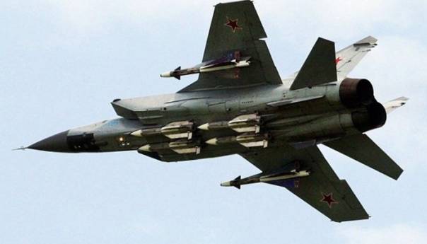 Ruski "mig 31" presreo američki izviđački avion iznad Pacifika