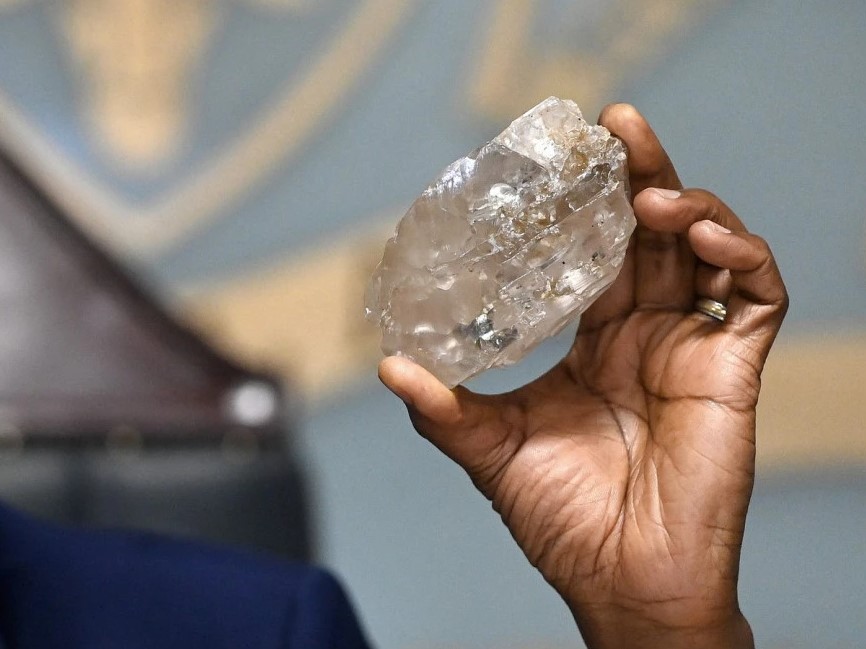 Ruski naučnici otkrili novi mineral, skuplji čak i od zlata