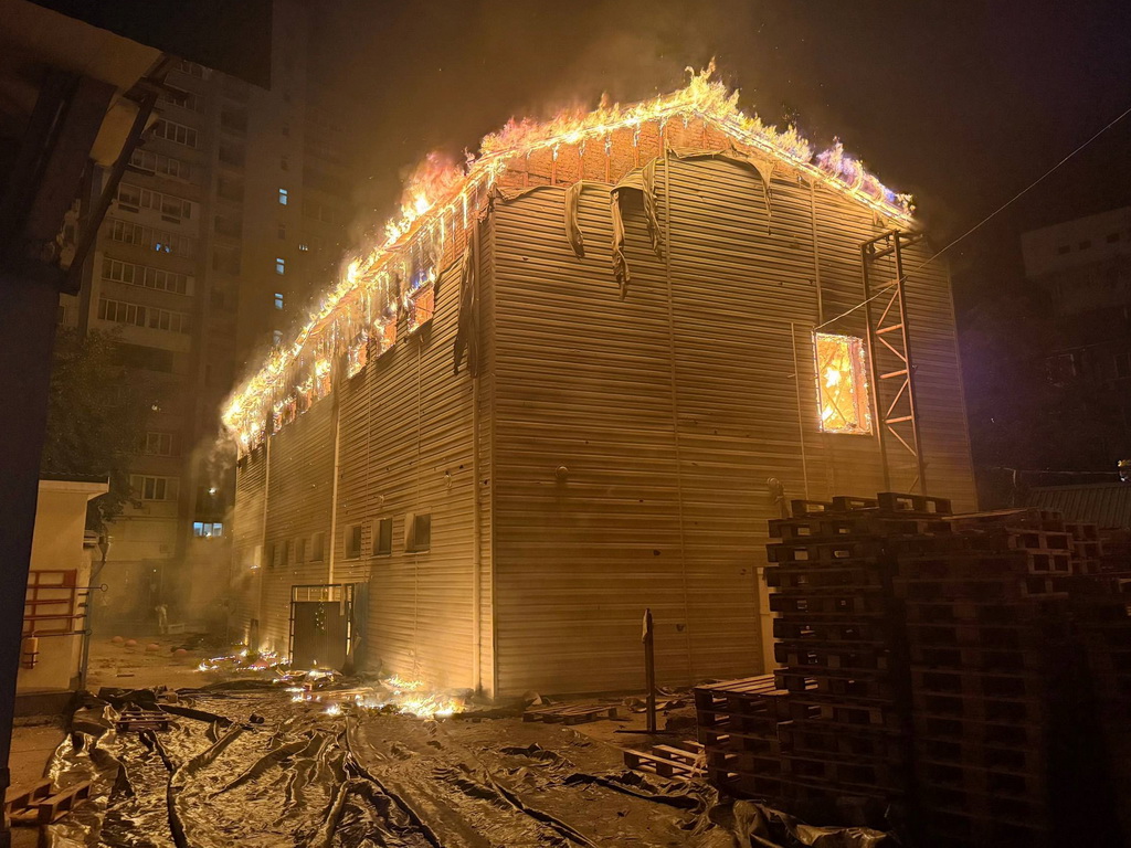 Ruski raketni napad na Kijev, osam osoba poginulo i 33 ranjeno