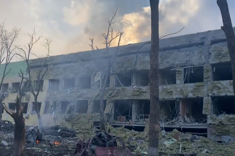 Ruskim bombama uništena dječija bolnica