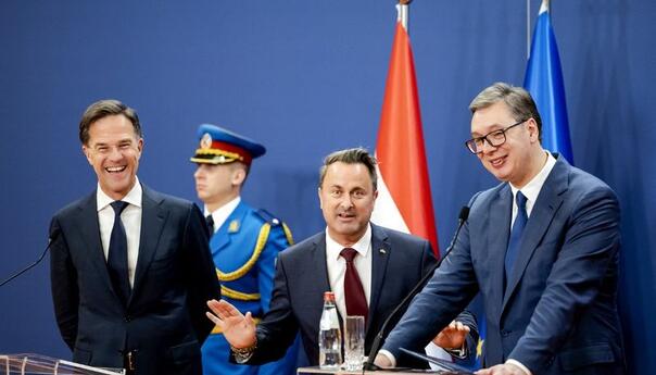 Rutte i Bettel: Neophodno zajednički smiriti napetosti na Kosovu