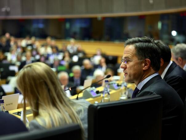 Rutte o razgovoru sa Vučićem: Nastaviti saradnju za stabilnost Balkana