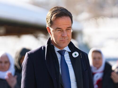 Rutte posjetio Memorijalni centar u Srebrenici