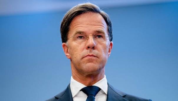 Rutte: Rizikujemo da se vratimo na početak borbe protiv virusa