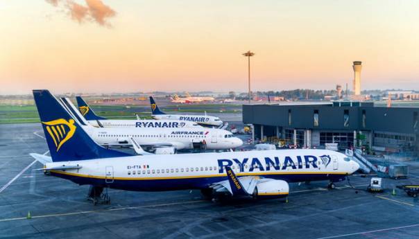Ryanair: Nećemo letjeti ako sjedišta u sredini budu prazna, idiotska ideja