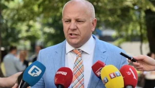 S elektronskim potpisom građani više ne bi stajali u redovima na šalterima