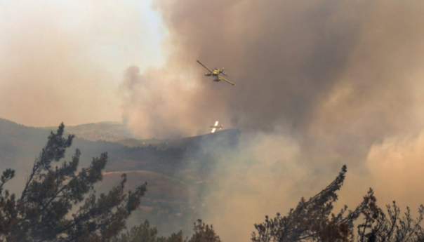 Sa Rodosa evakuirano skoro 20.000 ljudi, požari i dalje bukte