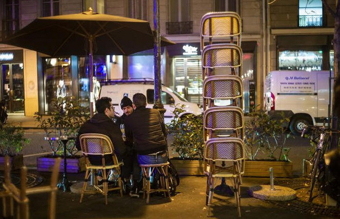 Sablasno puste ulice i kafići u Francuskoj