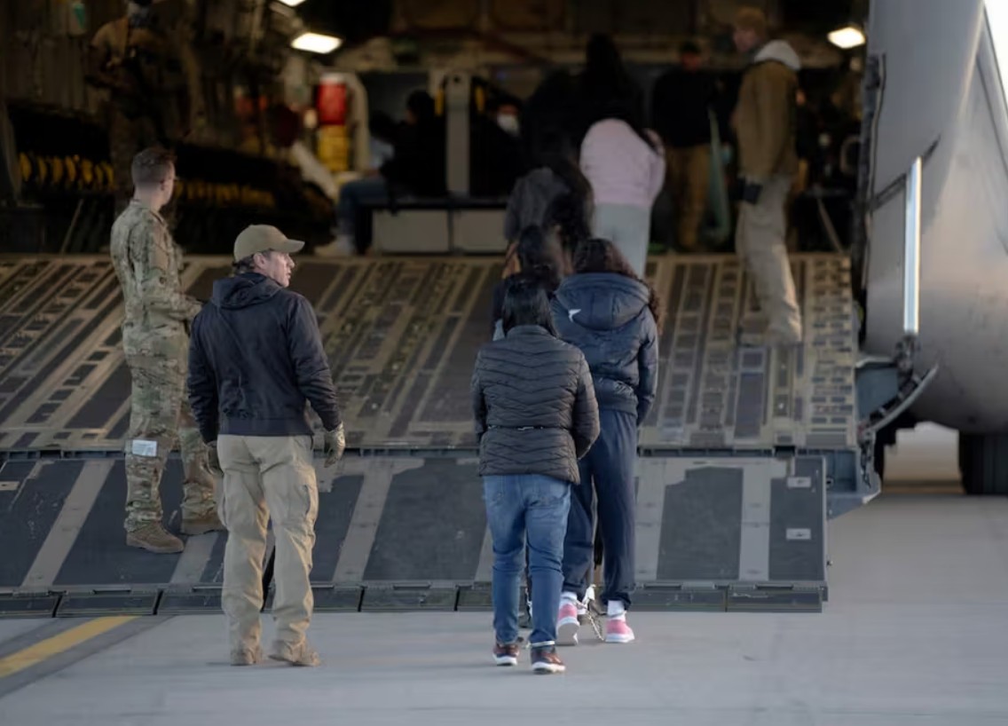 SAD deportuju stotinjak Iranaca nazad u Iran