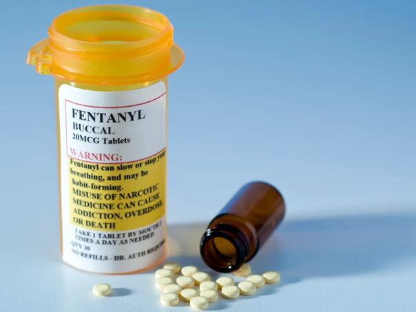 SAD: Direktor kineske firme osuđen na 25 godina zbog krijumčarenja hemikalija za fentanil