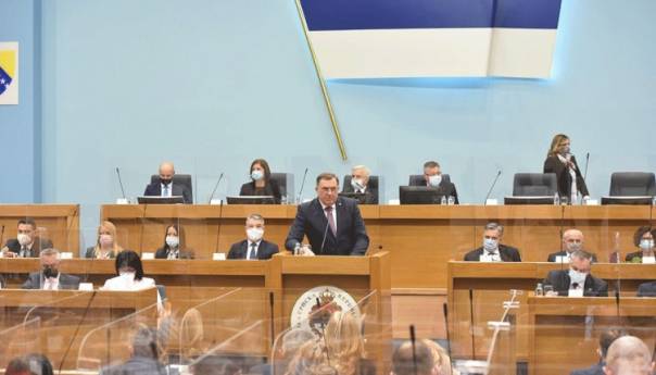SAD, EU i Britanija osudili potez NSRS, Dodik dobio podršku Rusije