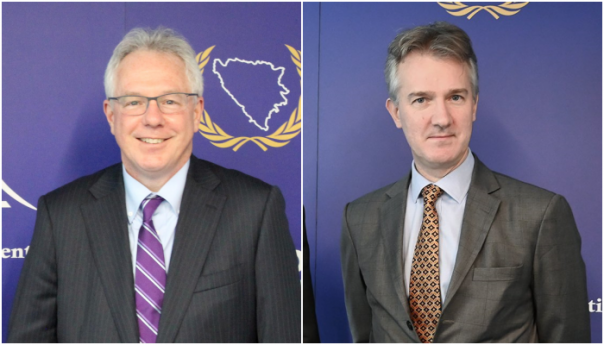 SAD i V. Britanija podržavaju Schmidtovu odluku