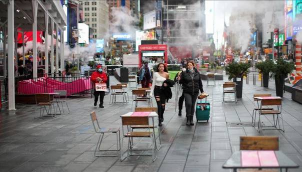 SAD obilježava drugačiji Dan zahvalnosti uz skok zaraza covidom-19