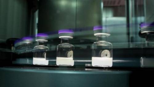 SAD planiraju naručivanje dodatnih 200 miliona doza vakcina