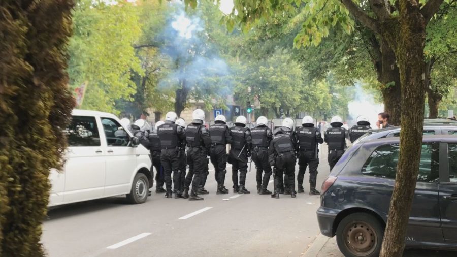 SAD poziva na hitno smirivanje situacije