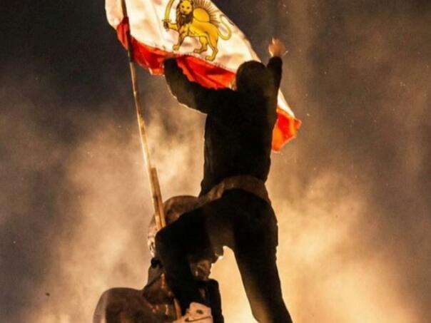 SAD pozvao svoje građane da napuste Iran: "Krenite odmah"