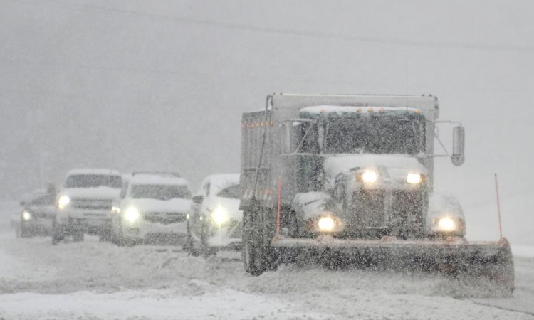 11 osoba smrtno stradalo u snježnoj oluji u SAD