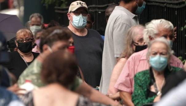 SAD: Veliki rast broja zaraženih i umrlih