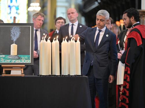 Sadiq Khan odao počast žrtvama Srebrenice: Jedna od najmračnijih epizoda rata...