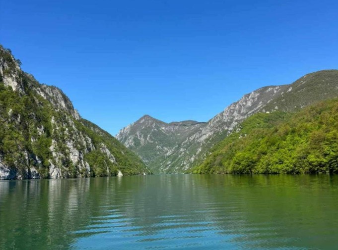 Safet Alić na obali Perućca gradi turističku oazu: Želim da Srebrenica cvjeta