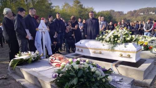 Sahranjen Mladen Dulić u Laktašima, potresni prizori na sprovodu