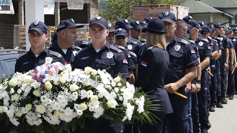 Sahranjen policajac Nikola Krsmanović
